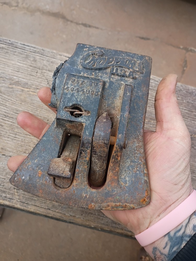 Vintage Chopper 1 Splitting Axe Head 6 lbs Spring Missing