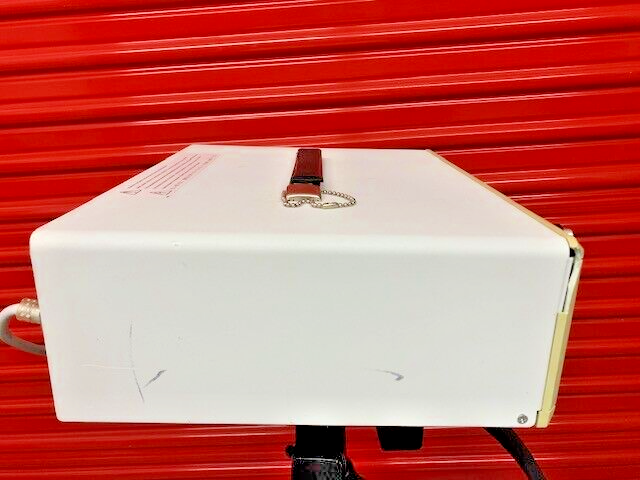 Luxtec 9300XSP Light Source With Rolling Stand