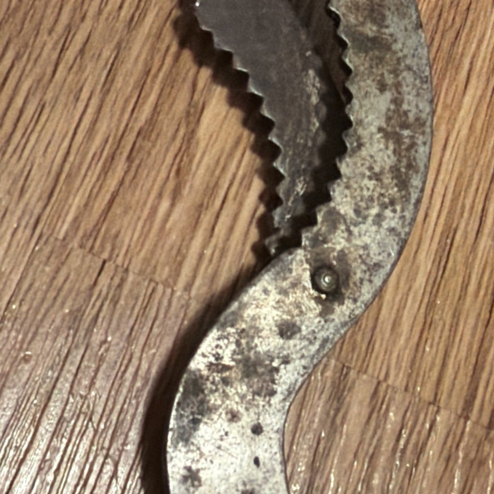 Vintage Kitchen Tool Unique Hand Held Manual Multiple Size Jar & Can Opener
