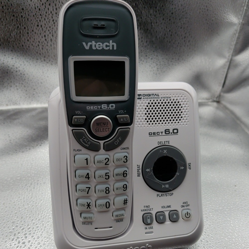 VTech CS6229- Cordless Phone Digital Answering Machine - 00759