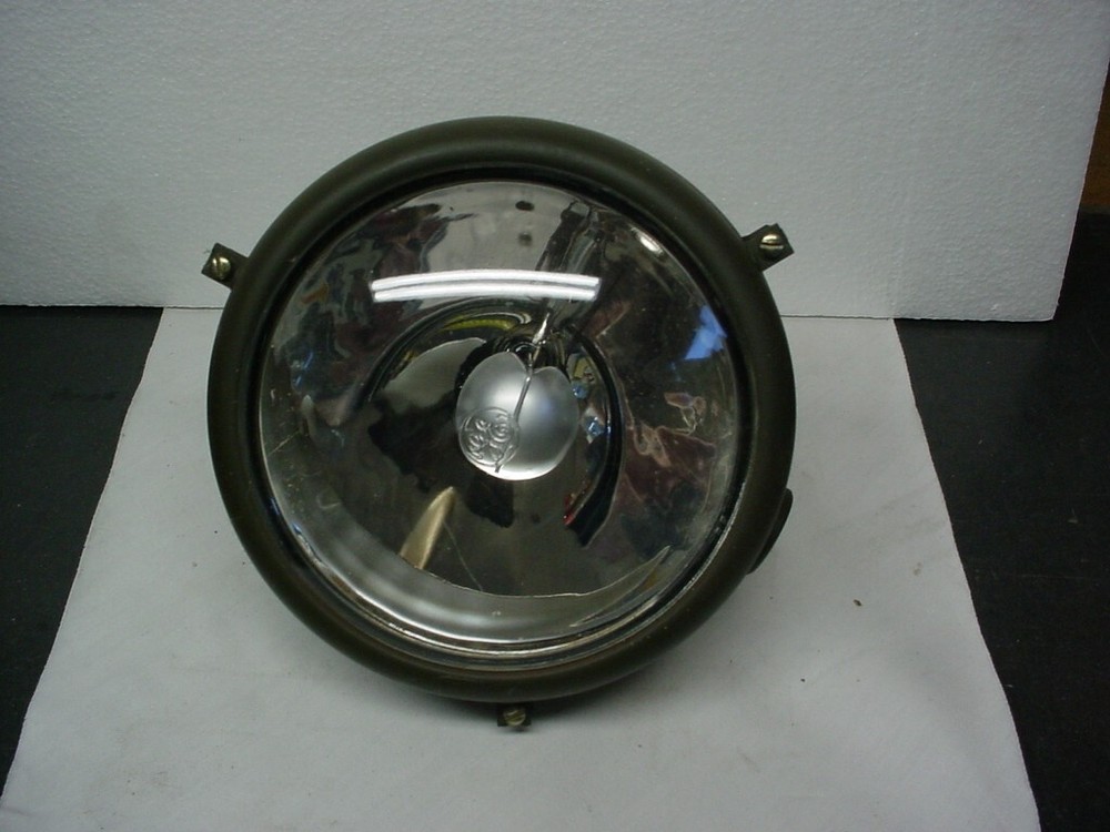 Military 24 volt spotlight #6220-00-735-4815