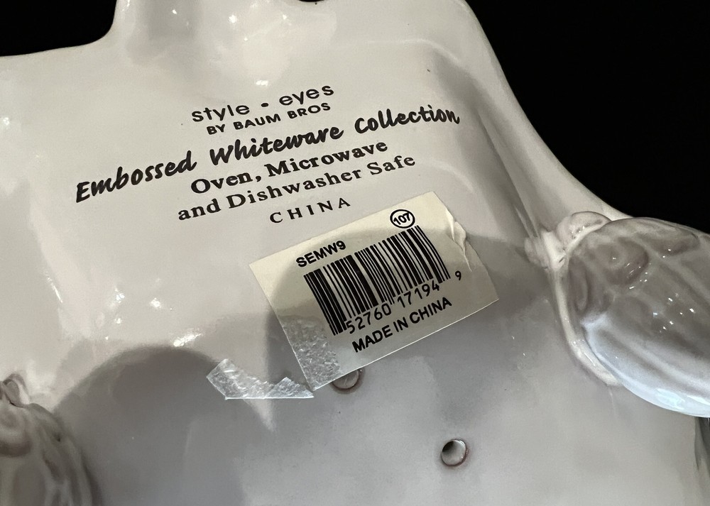 Style Eyes Embossed Whiteware Berry Colander