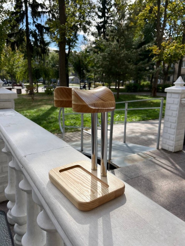 Apple Vision Pro Stand w/ Battery Compartment