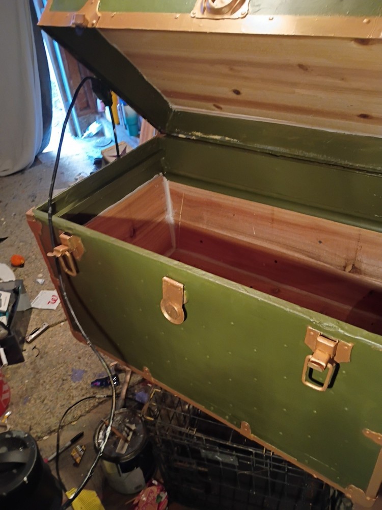 Antique Treasure Steamer Trunk With Cedar Finish Inside