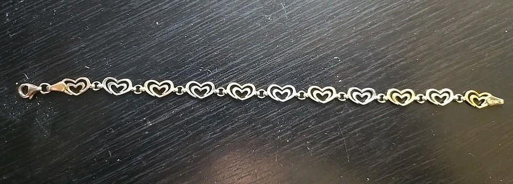 14k Heart Bracelet 7in Long