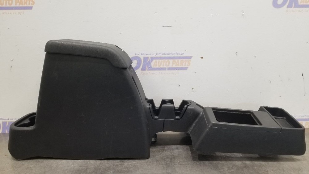 06 JEEP WRANGLER RUBICON TJ CENTER FLOOR CONSOLE BLACK AUTOMATIC SHIFT