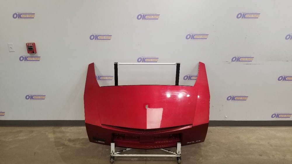 05 CADILLAC XLR REAR TRUNK HATCH DECKLID ASSEMBLY RED