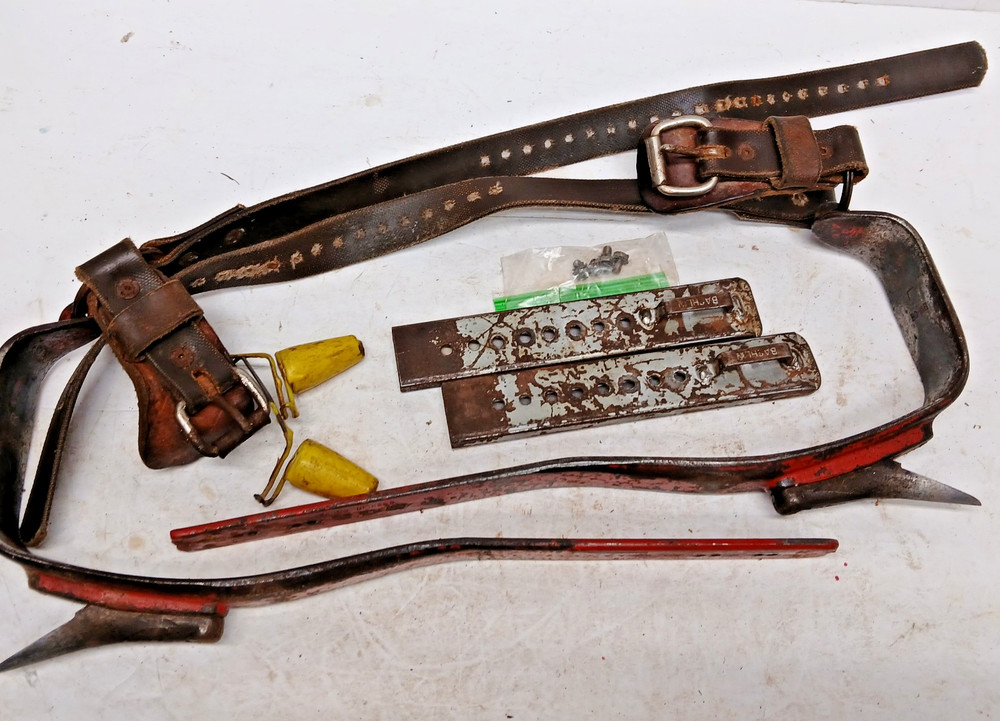 BASHLIN,CLIMBERS, MODEL BD-16B, POLE GAFFS, CLIMBERS HAVE REPLACEABLE GAFFS (1)