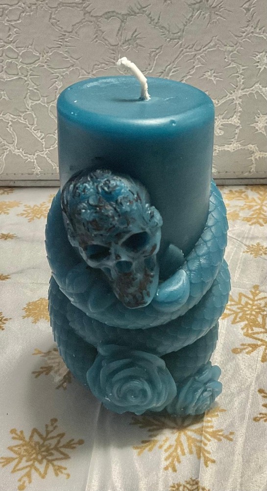 Handmade Skull & Snake 4" X 2" Scented💕💕