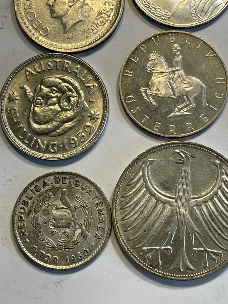 World Silver Coins - Lot 9