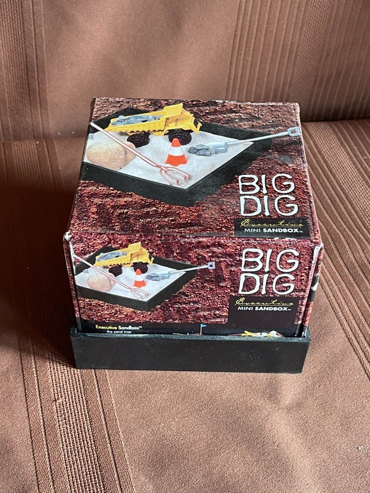Big Dig Executive Mini Sandbox Construction Zone Earthmover diecast