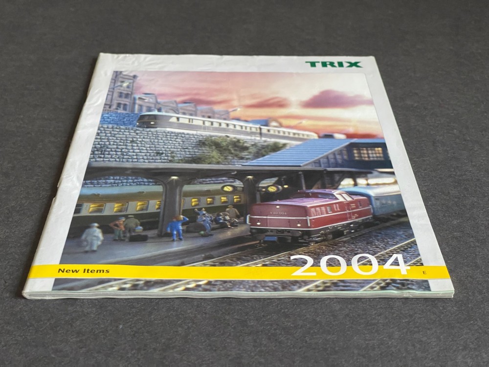 TRIX New Item Eisenbahn Catalog 2004 and 2005 - AS IS