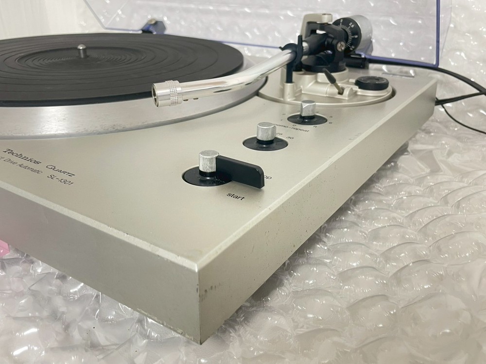 Technics SL-1301 Quartz Direct Drive Automatic Turntable Record Player Used