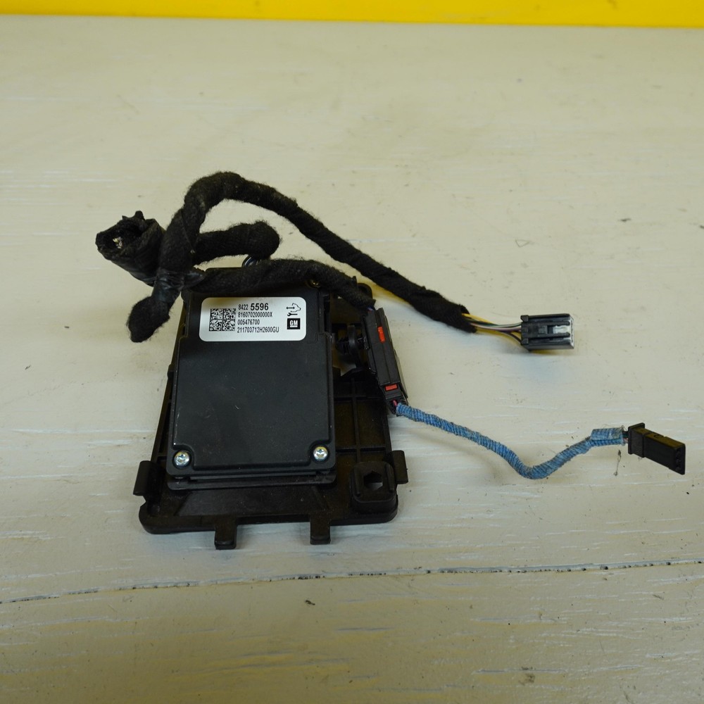 2017-2019 CADILLAC XT5 Front Windshield Camera Lane Assist 23469930