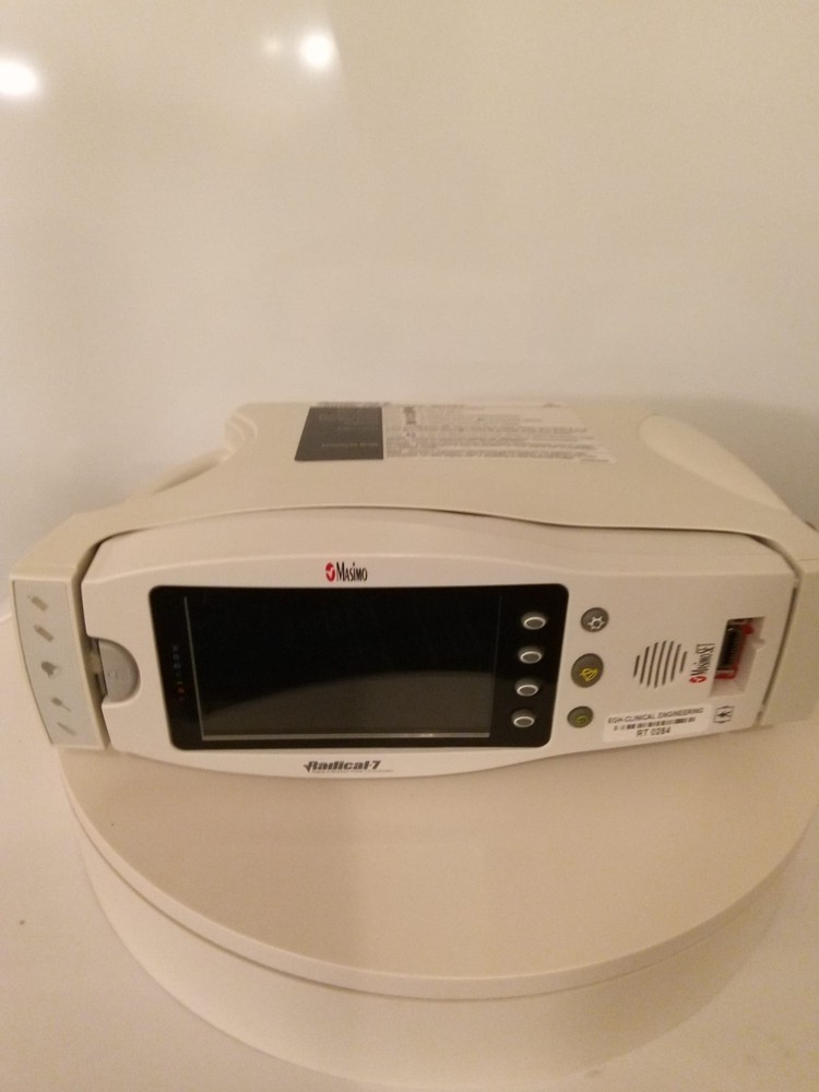 MASIMO RADICAL-7 PULSE OXIMETER