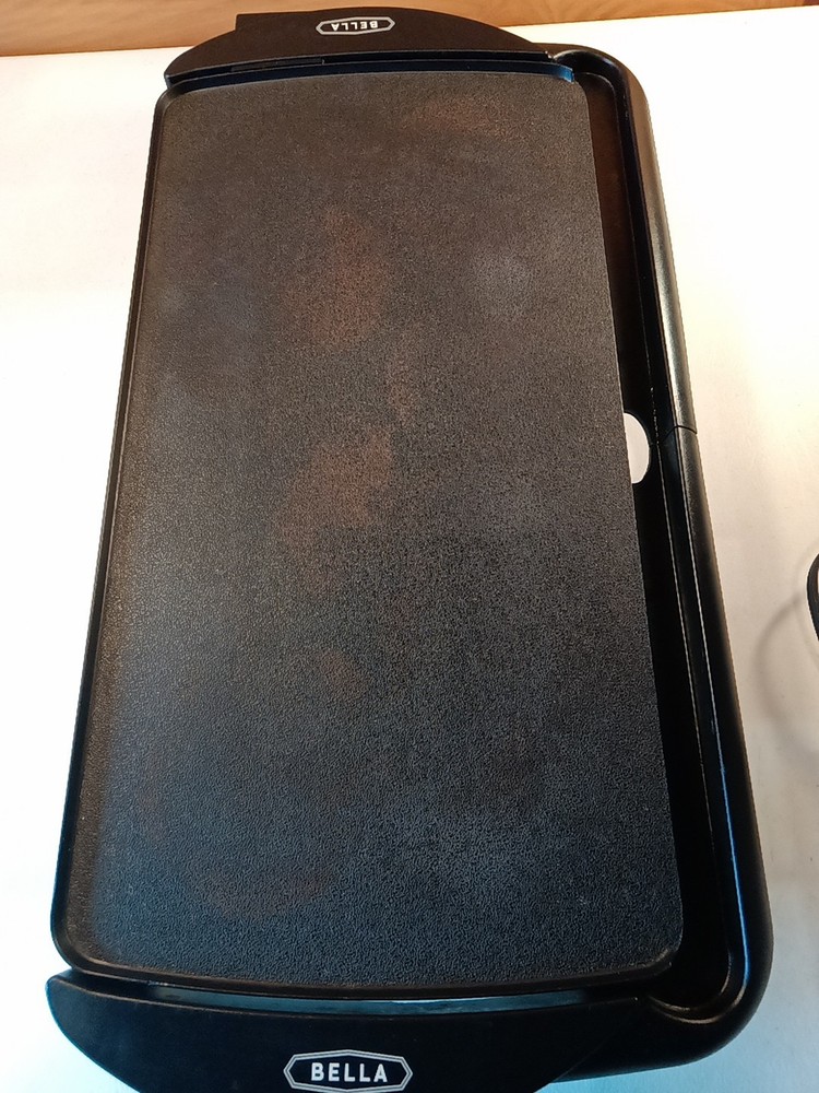 Bella Extra Large Griddle 10.5"x20" Non-Stick,Temp. Control,Drip Tray, Working