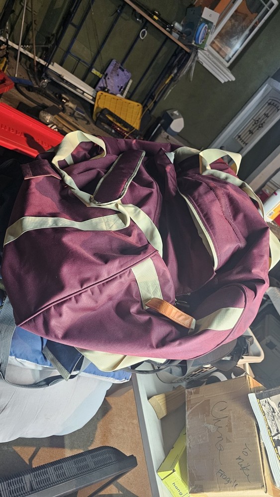 ABSCENT SMELL PROOF XL DUFFLE BAG MAGNUM!!!
