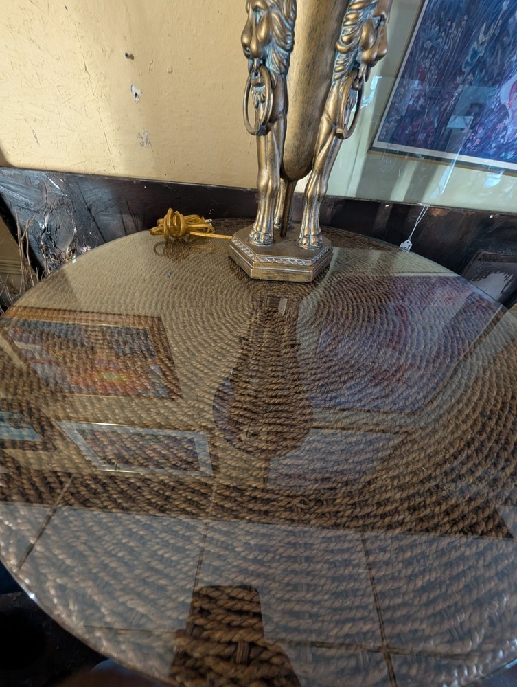 Wicker Queen Ann table