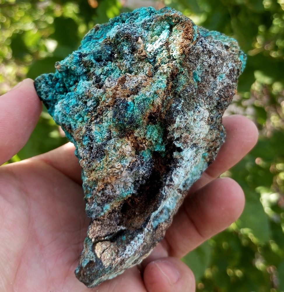 Marvelous Color Aurichalcite