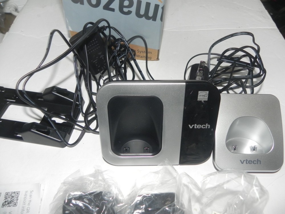 Vtech VG231-2 TWO Cordless Phone Handsets with base & Battery #2
