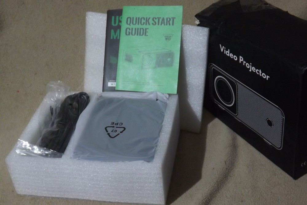 Ci Best Video Projector - LED Source - USB, HD, VGA  W13