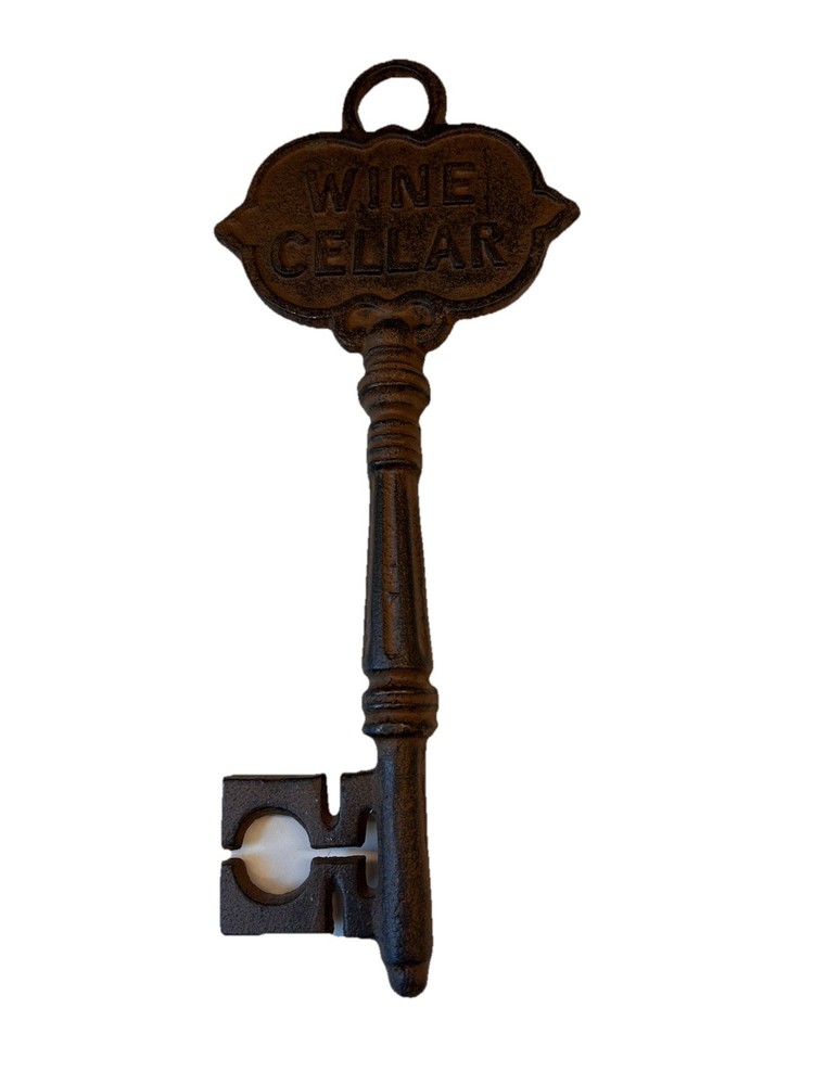 Vintage Style Cast Iron Wine Cellar Key Wall Hanging Rustic Kitchen Bar Décor