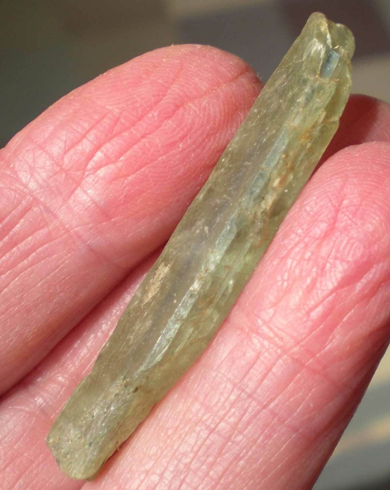 Green & Blue Kyanite Blade r662c