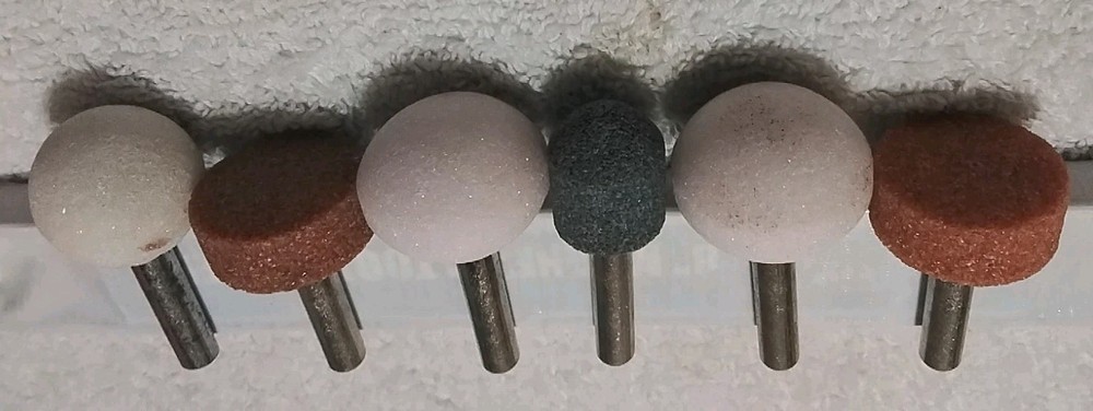 6pc 1/4" SHANK STONE MOUNTED ASSORTED GRINDING STONES