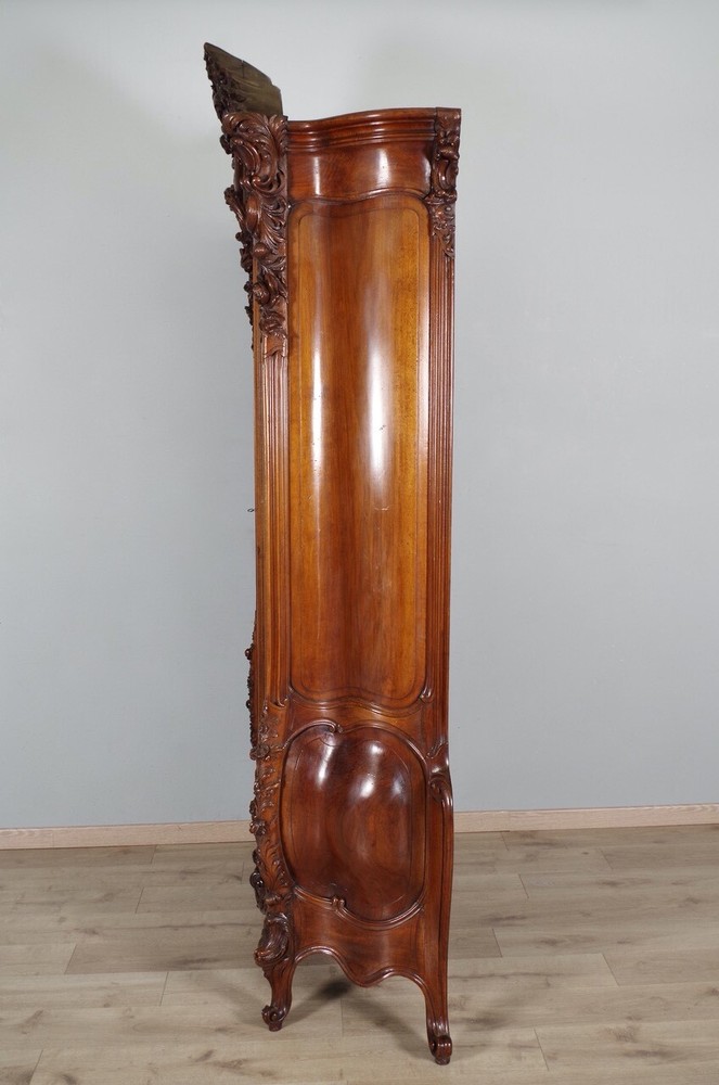 Louis XV Rocaille 1900 Style Bookcase