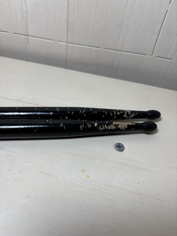 Hot Sticks Solid Hickory 2B USA 2 Drum Sticks Drumsticks Black