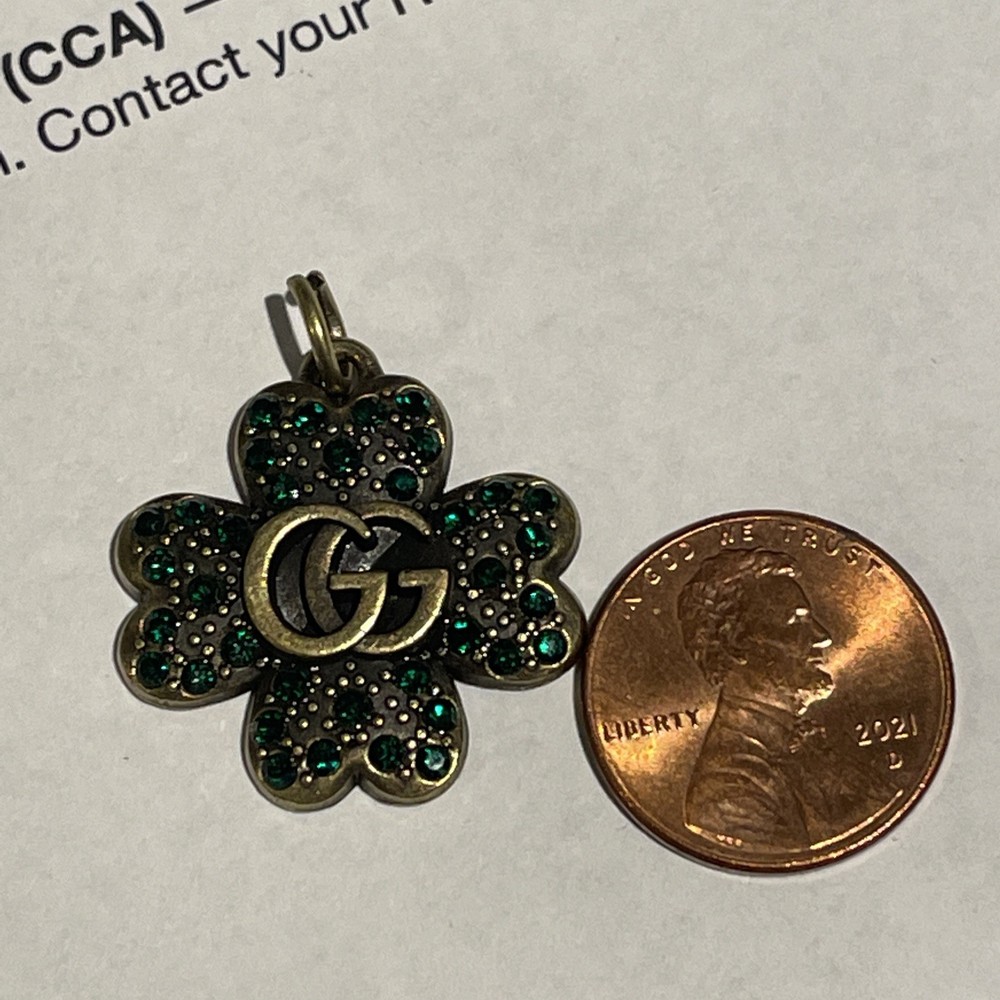 Gucci Clover zip pull Button Happy St Patrick’s Day 30mm green
