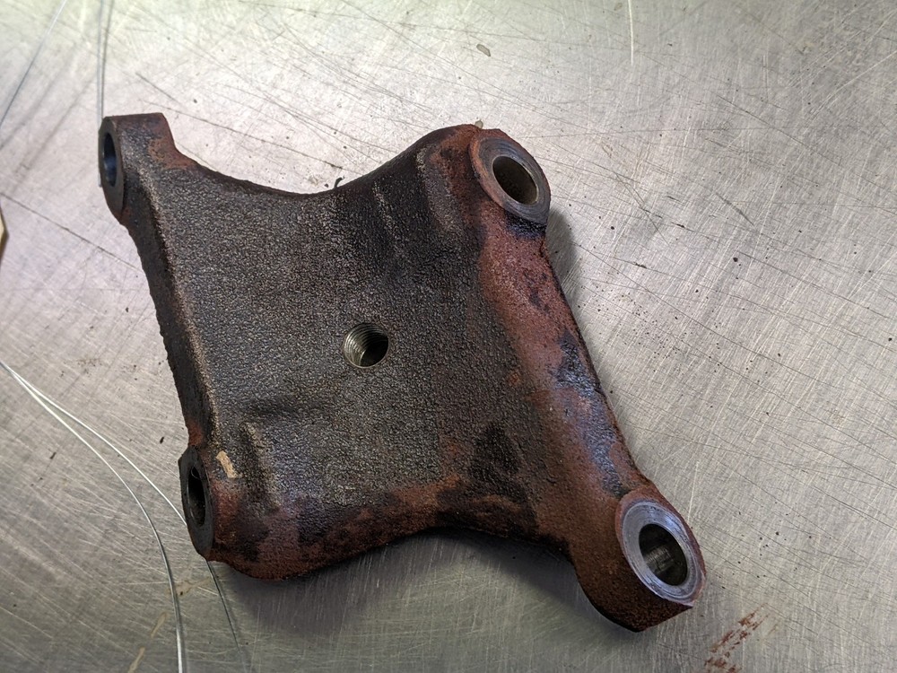 Knock Detonation Sensor Bracket For 06-07 Mitsubishi Eclipse 3.8