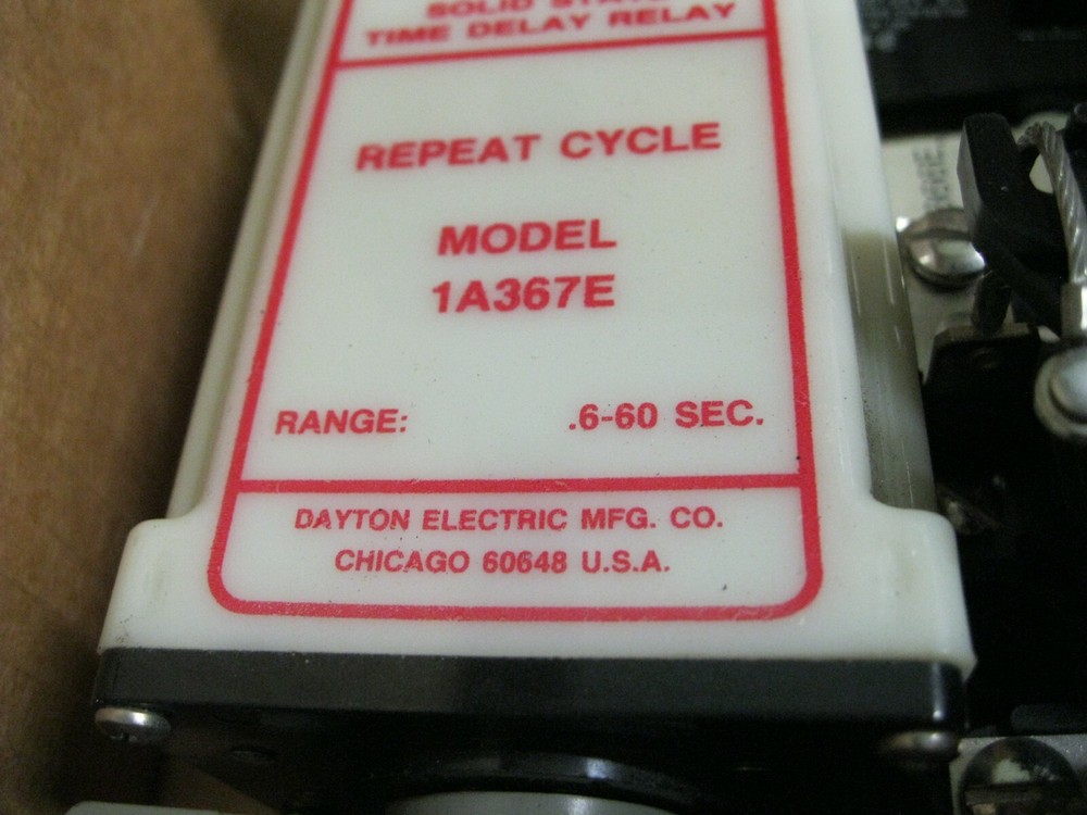 Dayton 1A367E Solid State Time Delay Relay Range .6-60 Sec