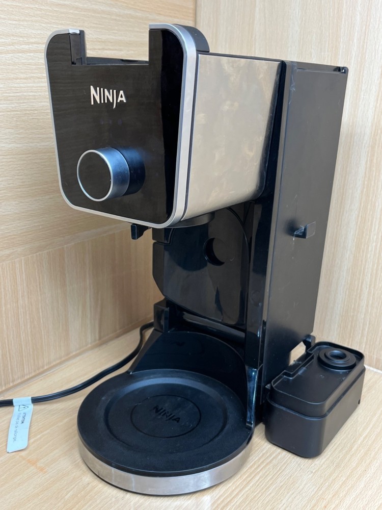 Ninja CFP305 Coffee Maker "MISSING WATER TANK"