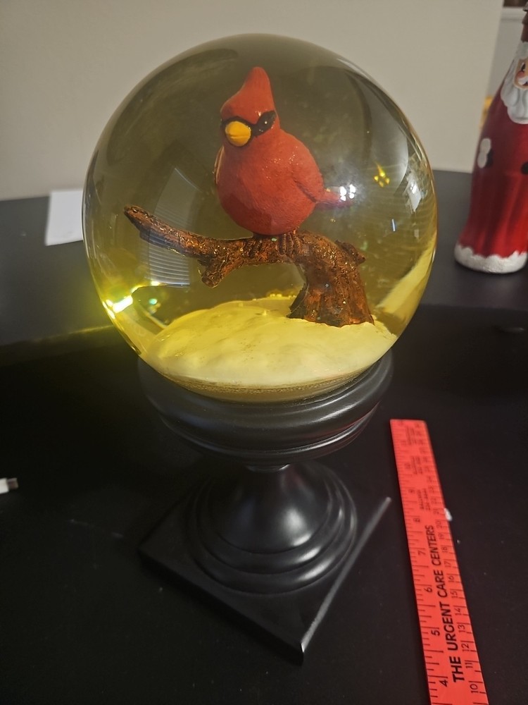 December Home Waterglobe Key 710