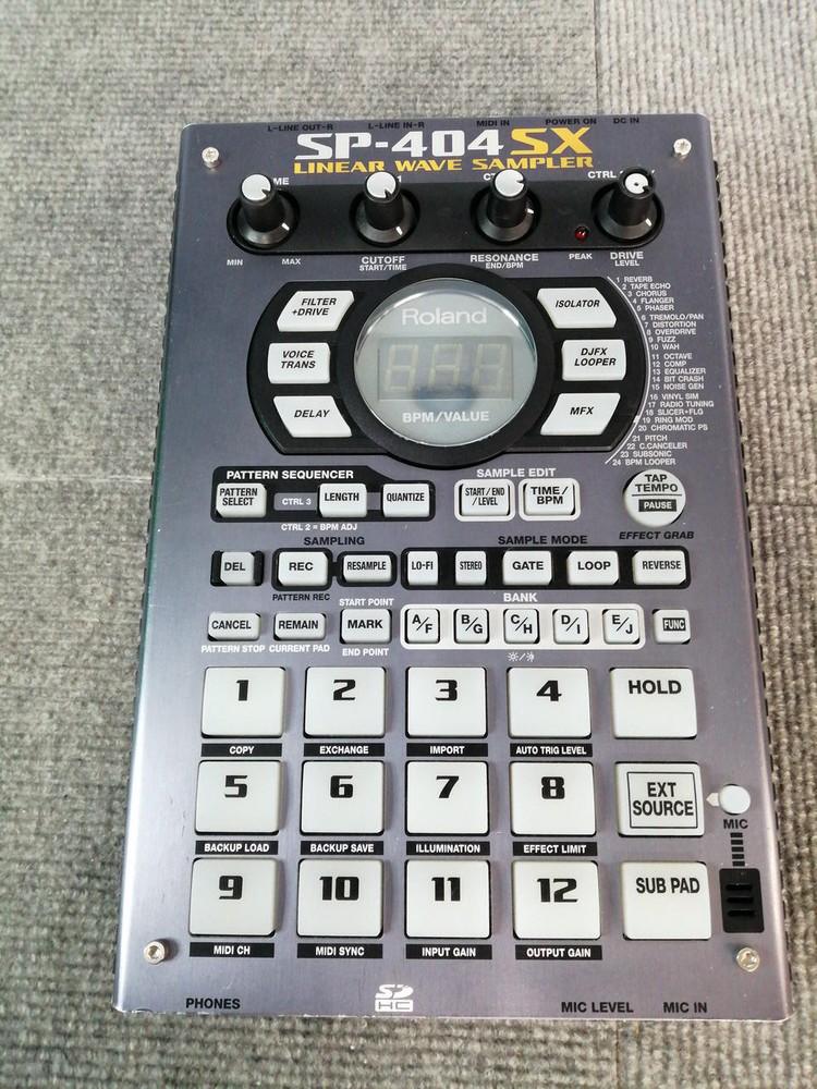 Roland SP-404SX Compact Linear Wave Sampler from Japan