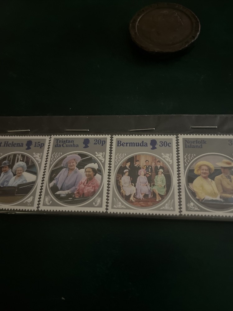 Vintage ELIZABETH COMMONWEALTH STAMP COLLECTION