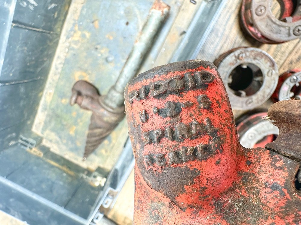 Ridgid 12-R Pipe Threader Die Head Set 12R Threading Dies G653