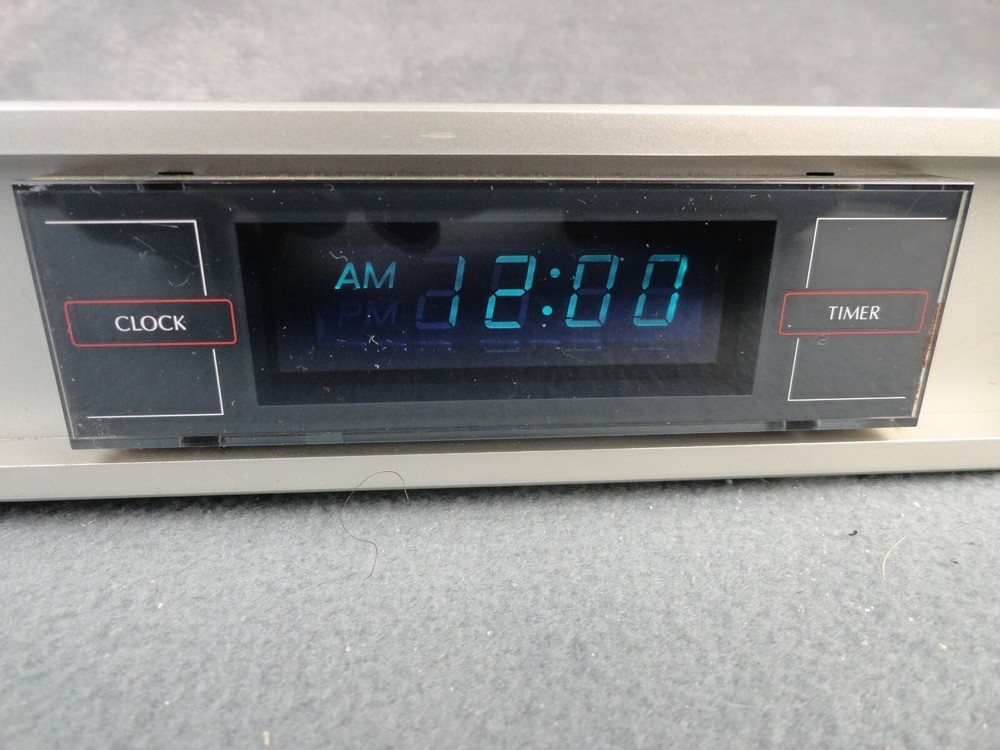 SANSUI AUDIO PROGRAM TIMER MODEL AT-202 Silver