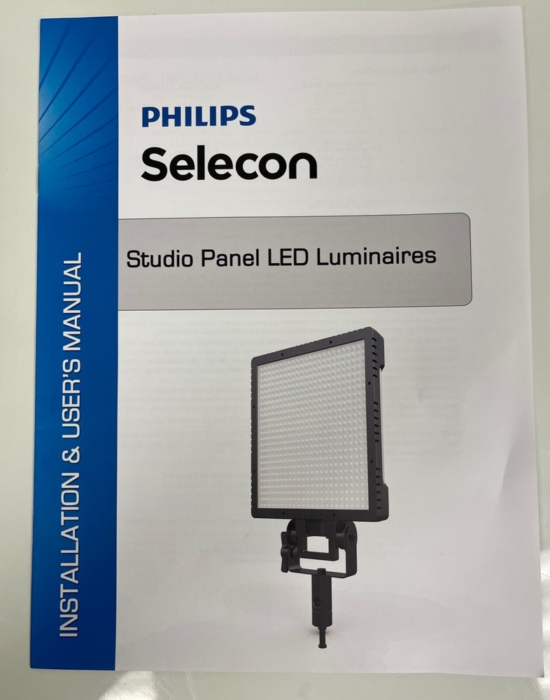 STRAND LIGHTING STUDIO PANEL LED 1X1 LIGHT / SELECON / Model PLSTUPNL-03