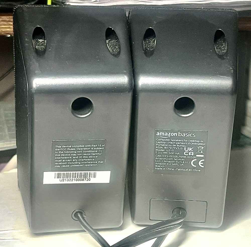 Amazon Basics Computer Speakers for Desktop / Laptop PC USB-Powered Black 2.1 W