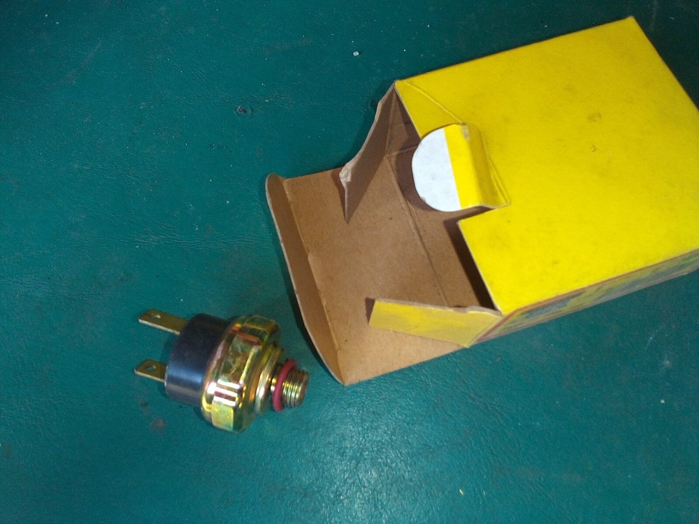 New Euclid E-807347 A/C Low Pressure Switch