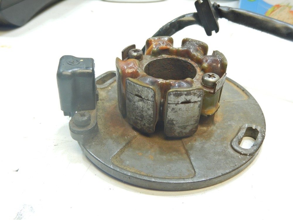 1992 Suzuki RM125 RM 125 Stator charging coils