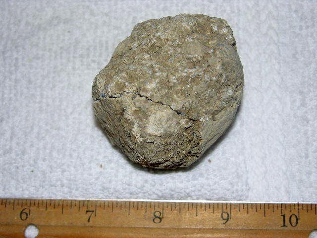 Geode pair opened with crystal centers 2.5 inch G22