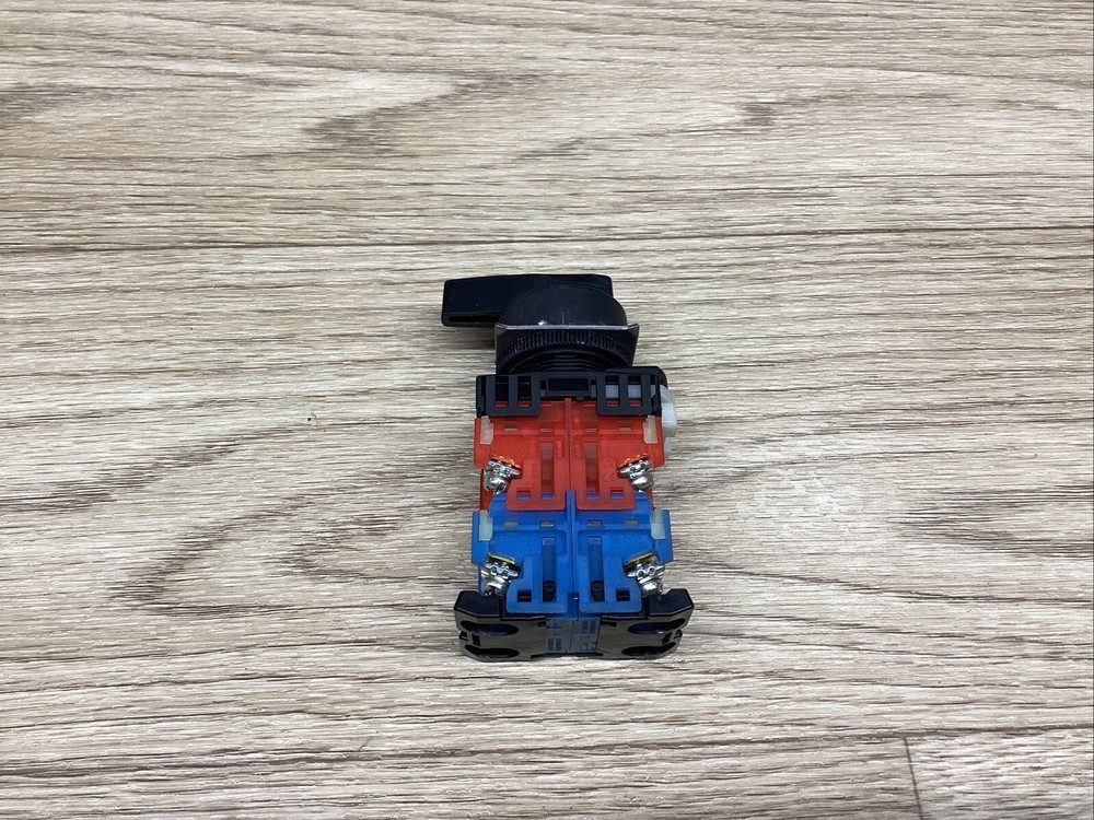 Fuji Electric AR22WR-1 Selector Switch #856D77