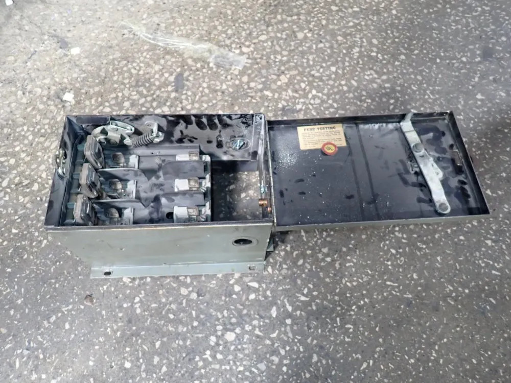 BUS PLUG 08250880596