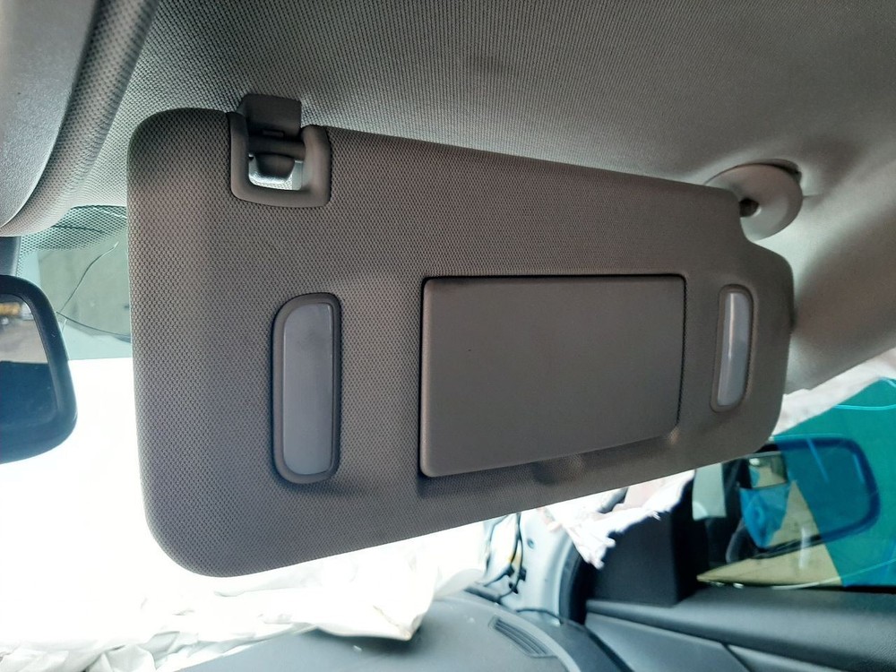 TERRAIN 2011 Headrest 1031698