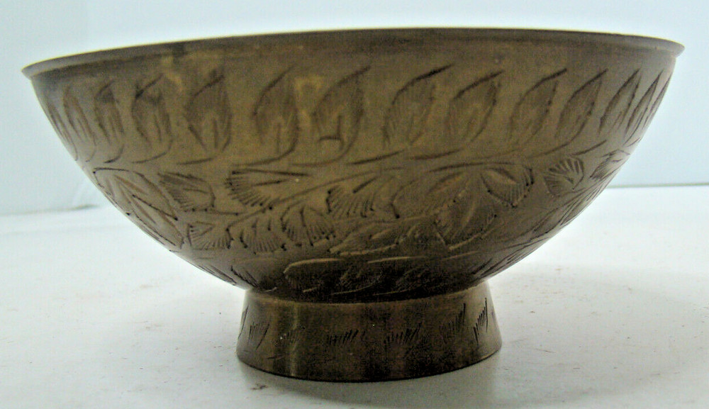 Vintage Solid Brass Itched Leaf Footed Bowl India 2 1/4" tall 5" opening Planter