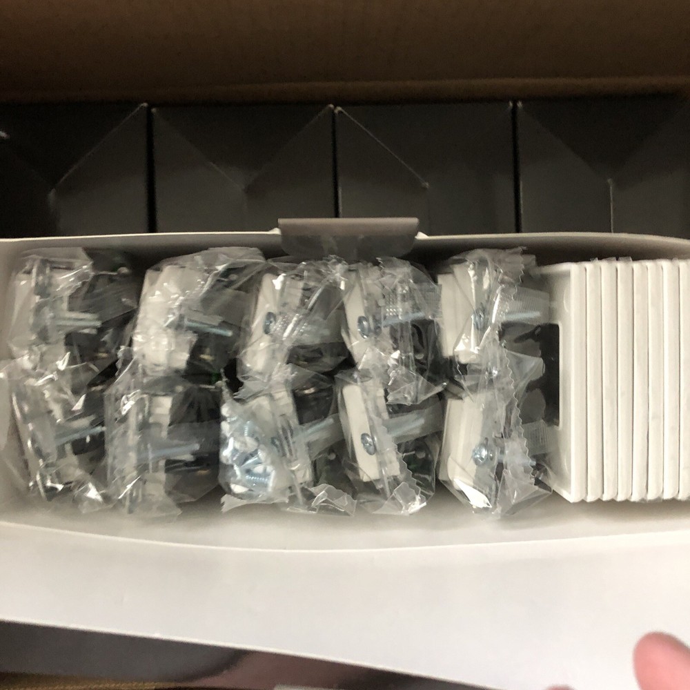 50 Pack BESTTEN Single Pole Decorator Wall Light Switch with Wallplate 15A 12...