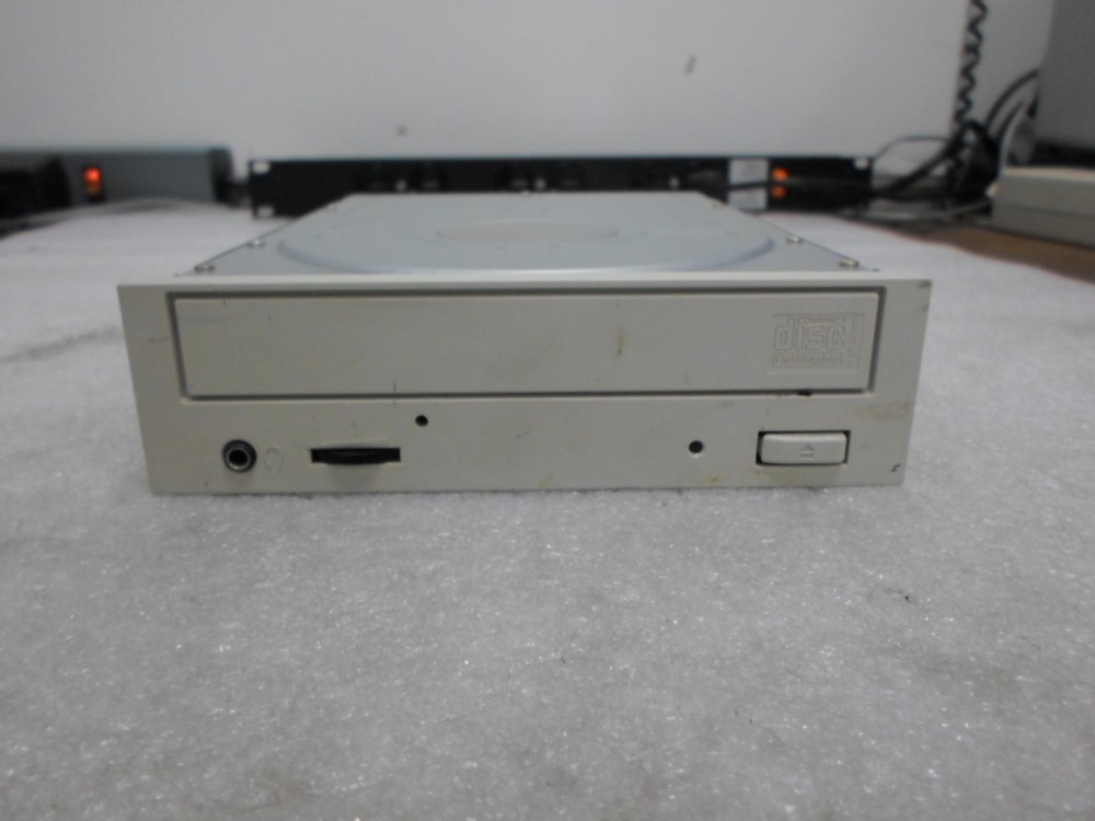 MITSUMI CR-480ATE CD-R/RW IDE DRIVE UNIT USED & TESTED